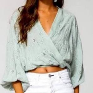 YFB Cropped Peasant Blouse Sz Medium NWT